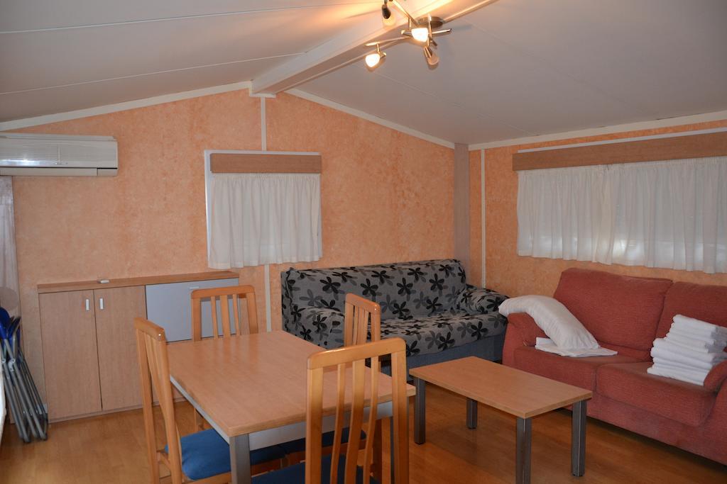 Camping Fuentes Blancas Burgos Luaran gambar