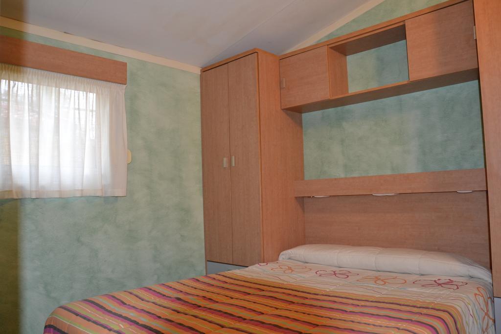 Camping Fuentes Blancas Burgos Luaran gambar