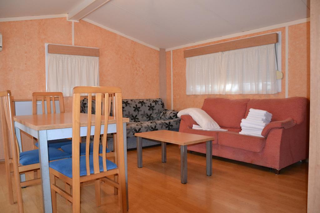Camping Fuentes Blancas Burgos Luaran gambar